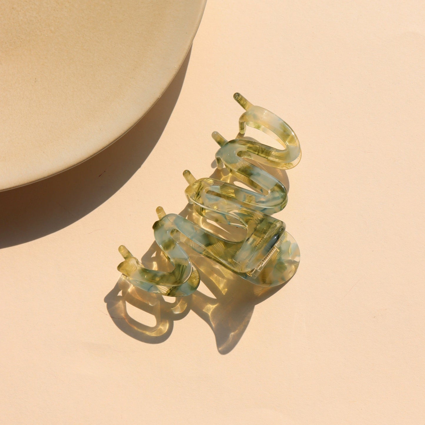Large Squiggle Hair Claw Clip